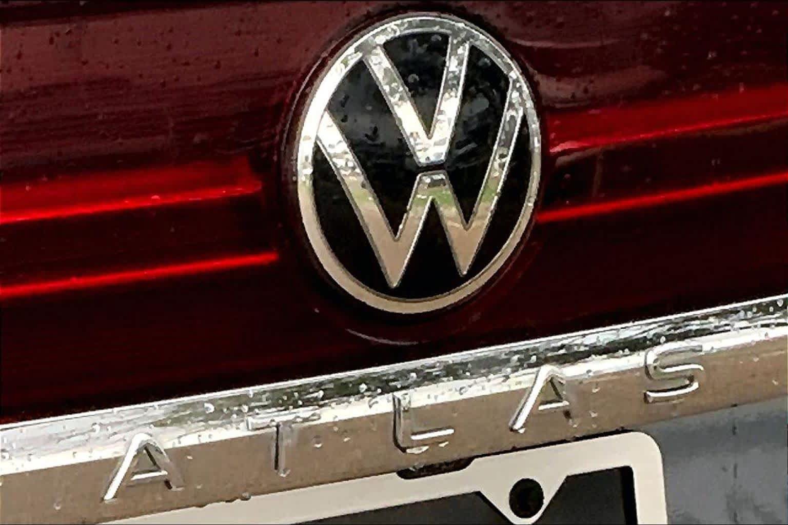Used 2025 Volkswagen Atlas SE FWD image 31