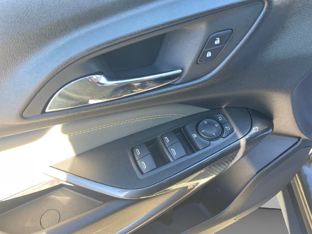 Used 2024 Chevrolet Trax ACTIV FWD image 23