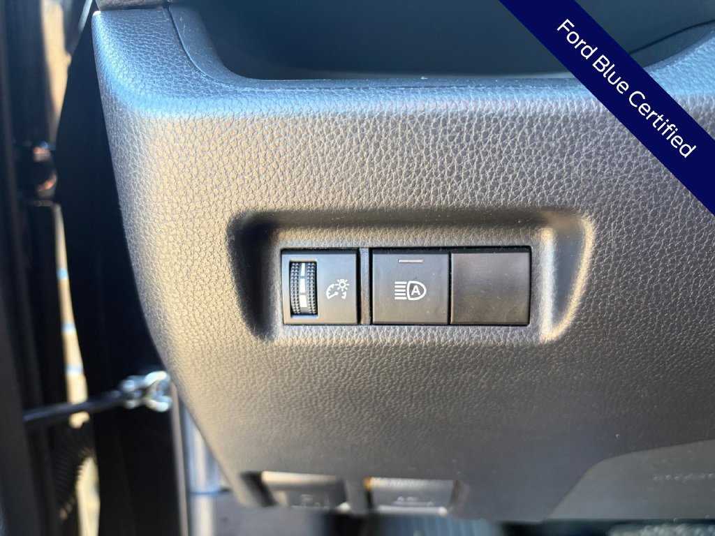 Used 2021 Toyota RAV4 LE FWD image 30