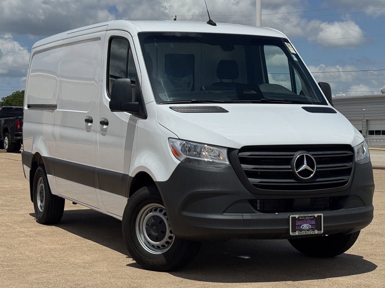 Used 2025 Mercedes-Benz Sprinter 2500 video 2