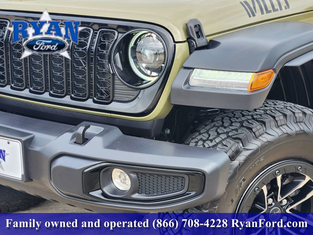 Used 2025 Jeep Wrangler Unlimited Sport AWD/4WD image 6