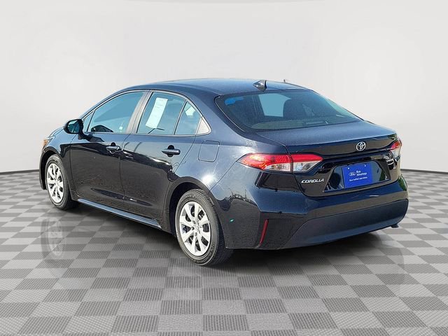 Used 2023 Toyota Corolla LE FWD image 3