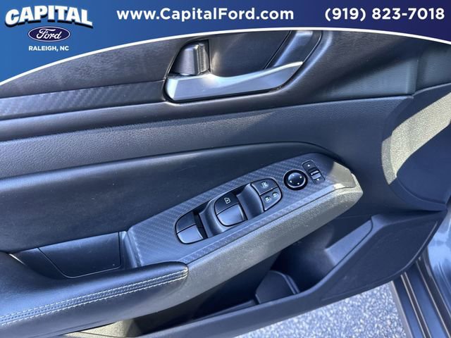 Used 2024 Nissan Altima 2.5 SV image 20