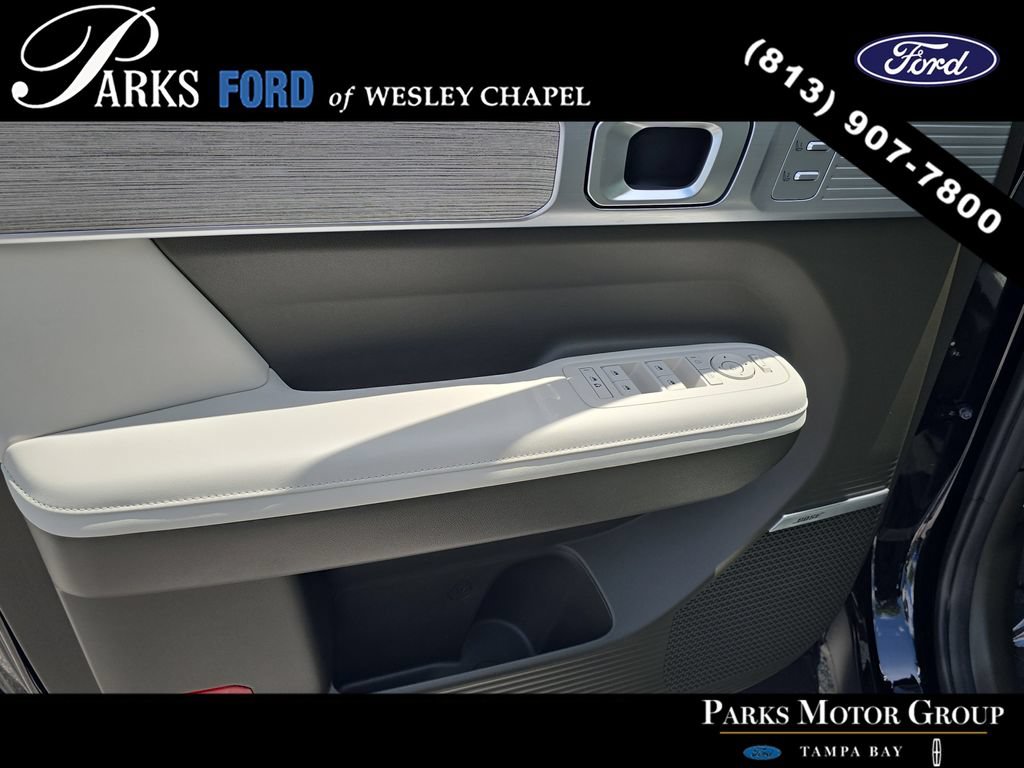 Used 2025 Hyundai Santa Fe Calligraphy AWD/4WD image 17