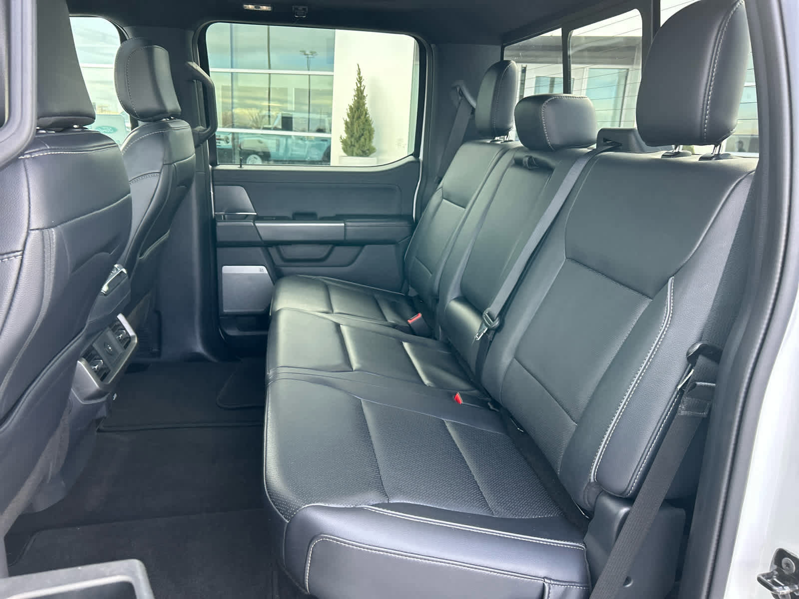 Certified 2025 Ford F150 Lariat image 24