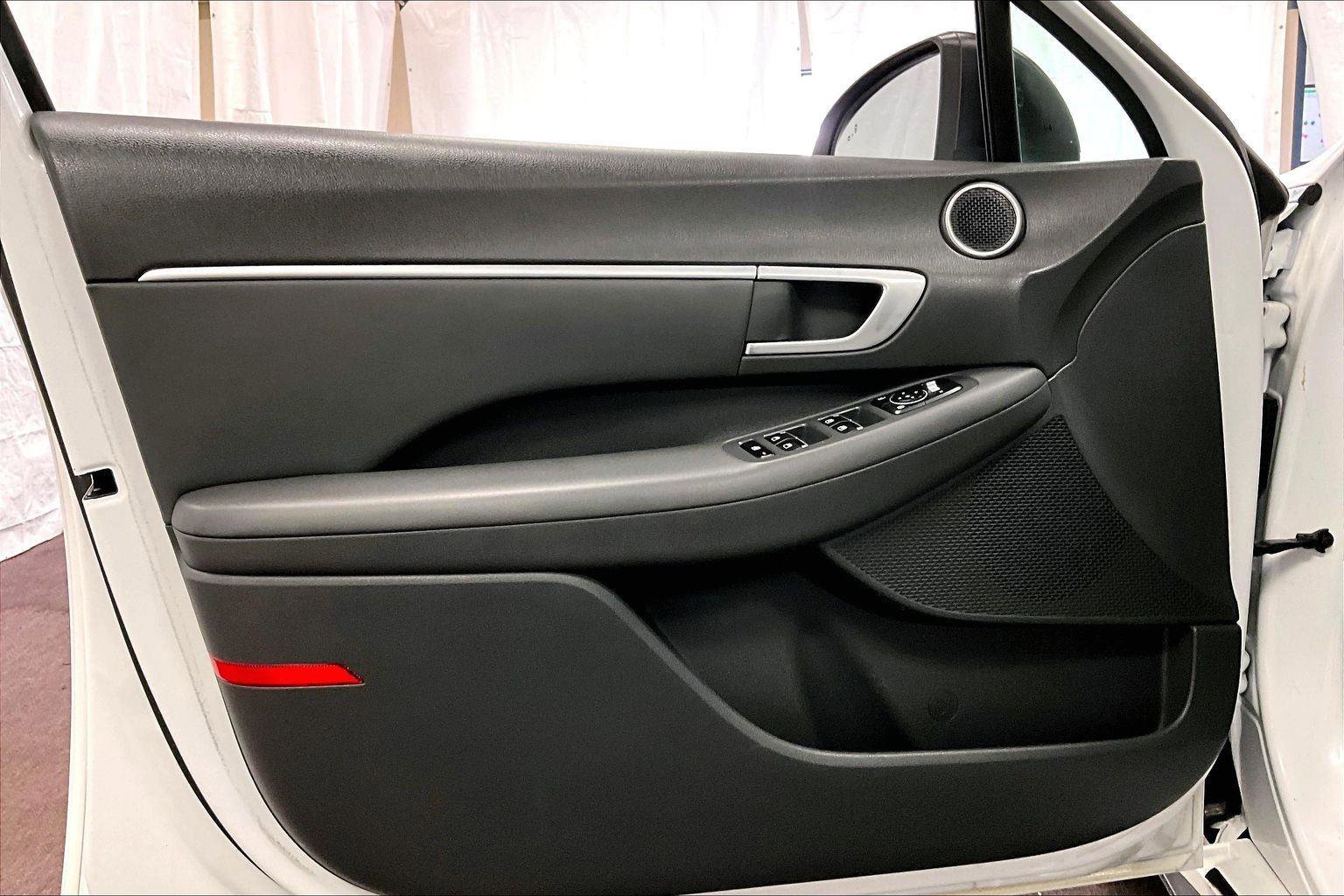 Used 2021 Hyundai Sonata SEL w/ Convenience Package image 22