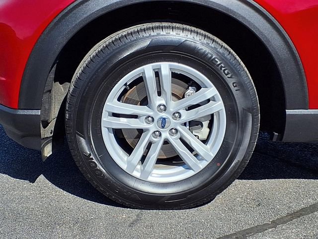 Certified 2024 Ford Explorer XLT w/ Equipment Group 202A AWD/4WD image 9