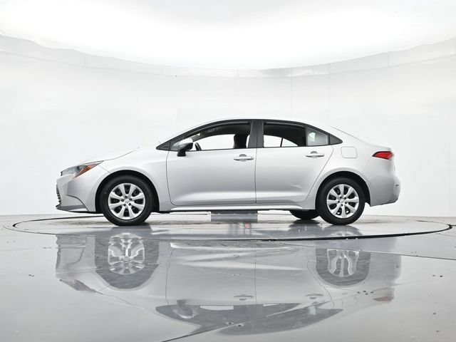 Used 2024 Toyota Corolla LE FWD image 38