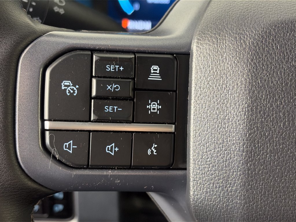 Certified 2026 Ford F350 Lariat w/ Black Appearance Package AWD/4WD image 17