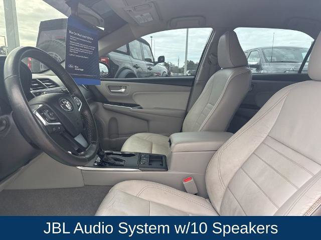 Used 2017 Toyota Camry XLE image 9