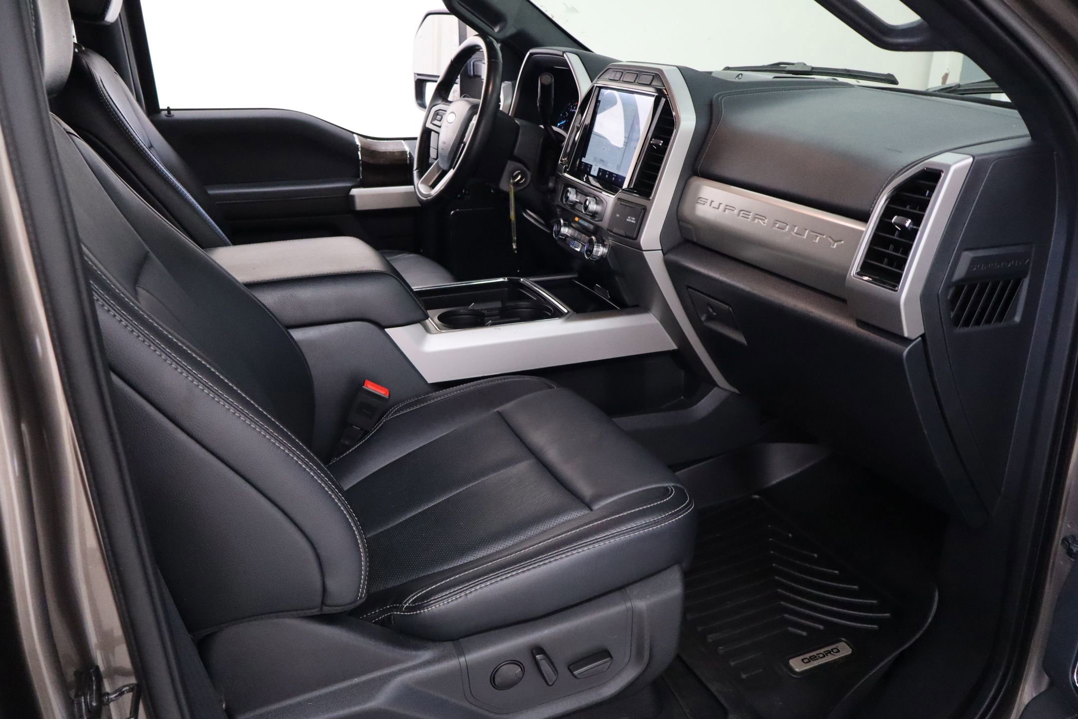 Certified 2022 Ford F250 Lariat w/ Lariat Value Package image 44