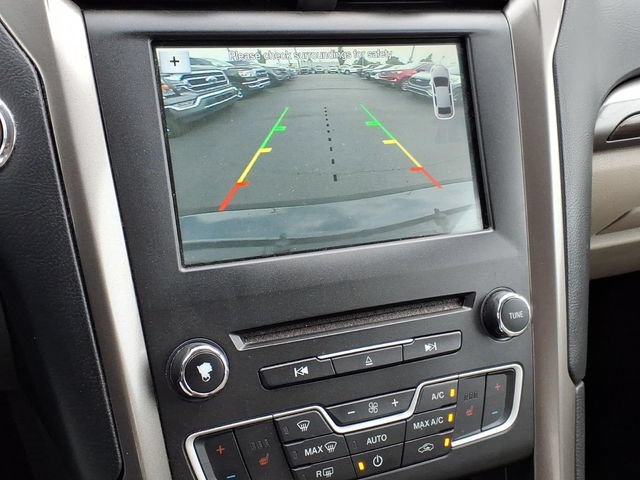 Certified 2017 Ford Fusion SE w/ Fusion SE Technology Package FWD image 27