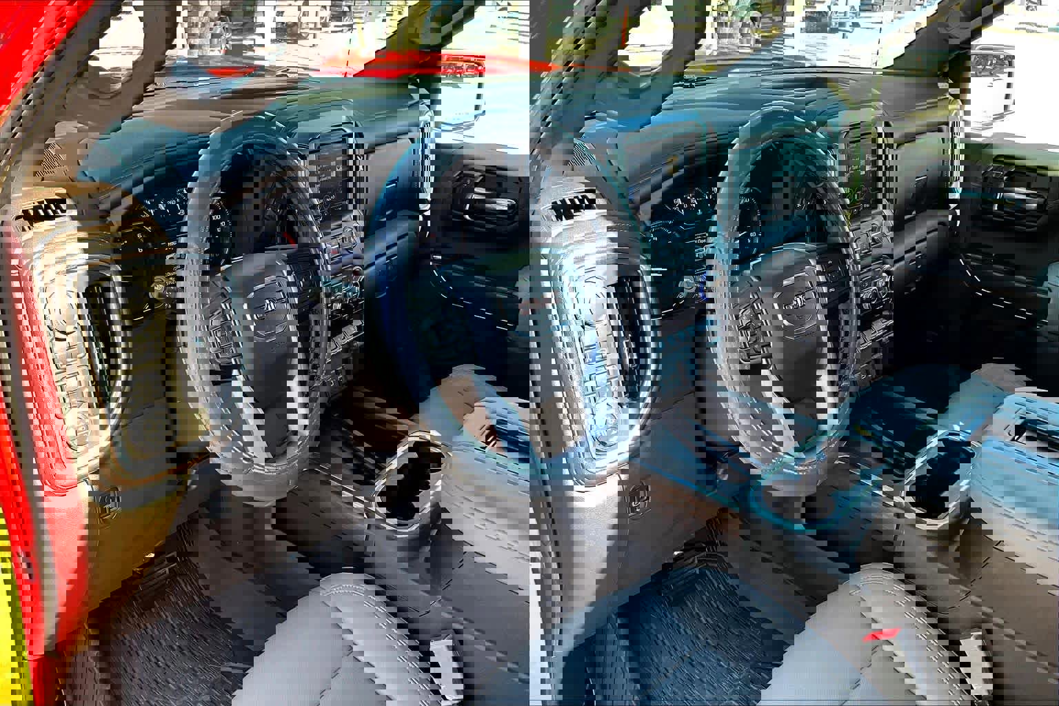 Used 2020 GMC Sierra 1500 SLT image 17