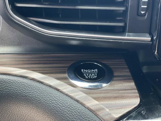 Certified 2023 Ford Explorer Limited w/ Equipment Group 301A image 17