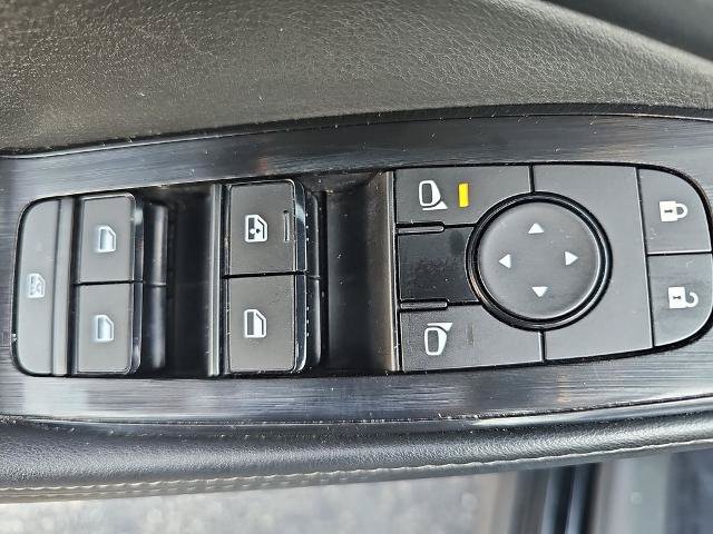 Used 2024 Nissan Rogue SV AWD/4WD image 26