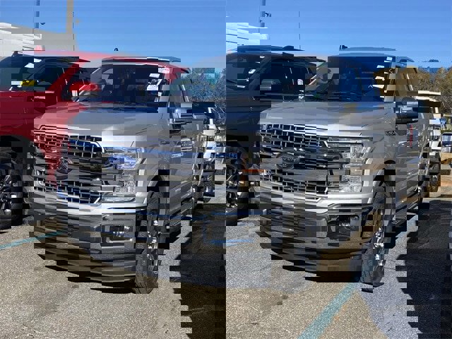 Certified 2019 Ford F150 Lariat w/ Equipment Group 502A Luxury image 38