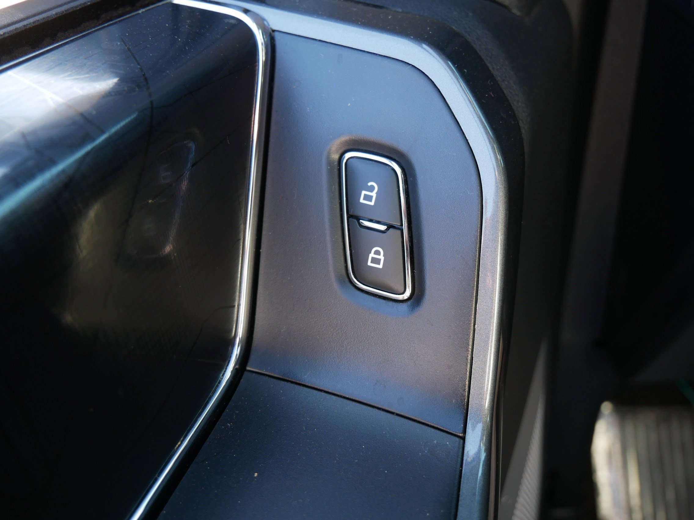 Certified 2022 Ford F150 XLT w/ Equipment Group 302A High image 42