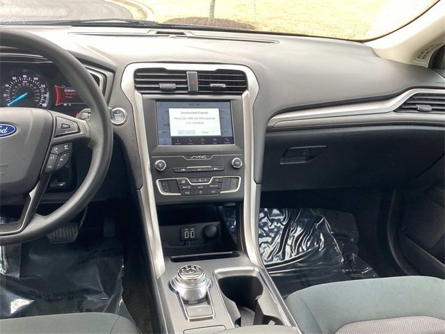 Certified 2020 Ford Fusion SE image 23