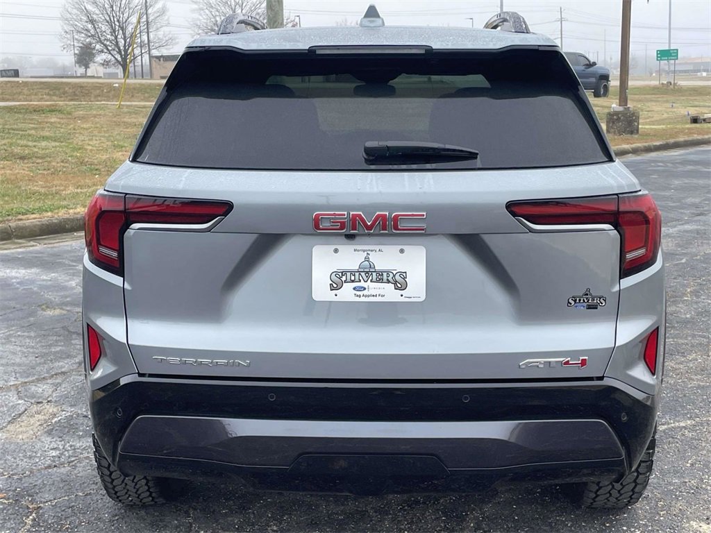 Used 2026 GMC Terrain AT4 image 4