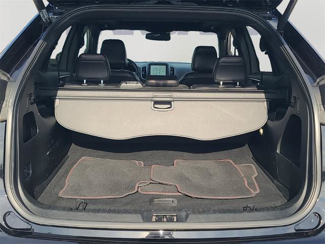 Certified 2022 Ford Edge ST-Line image 10