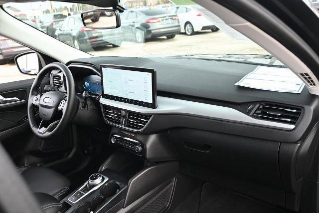 Certified 2023 Ford Escape Platinum image 24