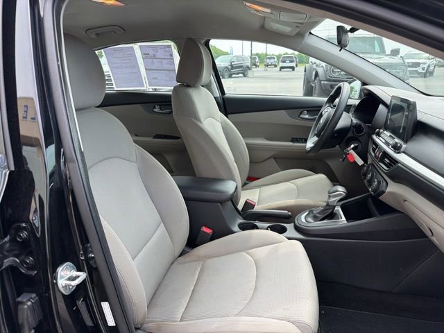 Used 2020 Kia Forte LXS FWD image 20