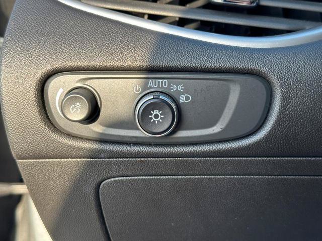 Used 2024 Chevrolet Malibu LT FWD image 23