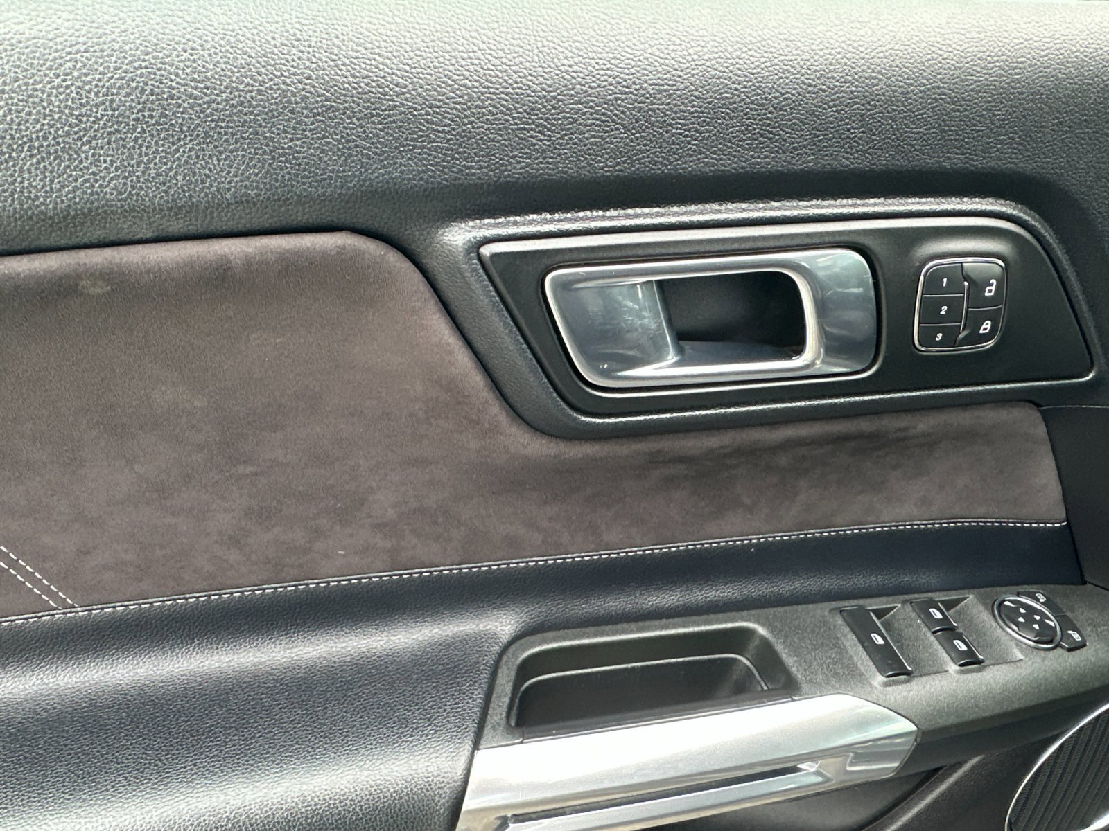 Certified 2018 Ford Mustang GT Premium w/ GT Performance Package image 11