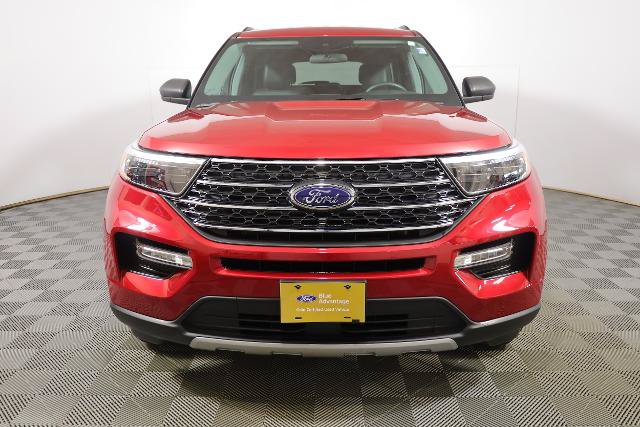 Certified 2024 Ford Explorer XLT w/ Equipment Group 202A AWD/4WD image 3