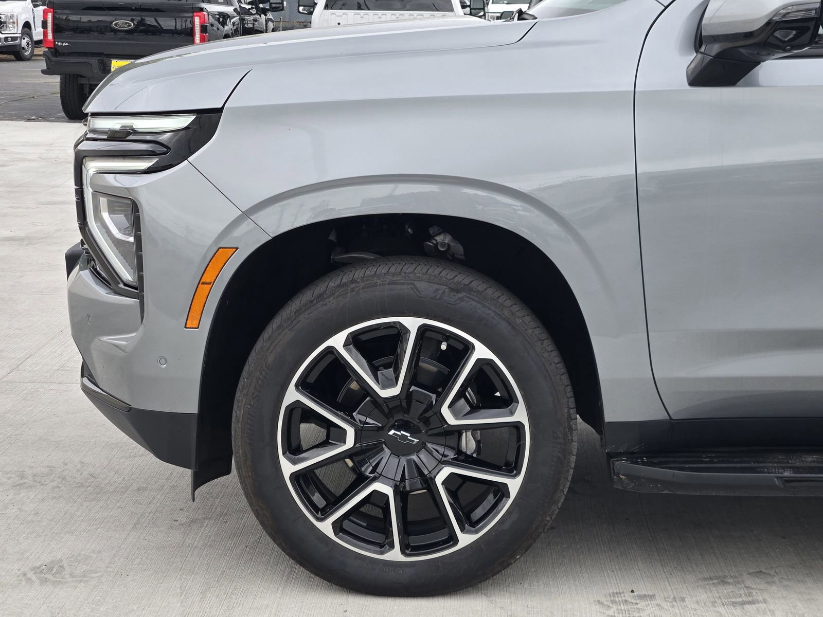 Used 2025 Chevrolet Suburban RST w/ Comfort Package image 8