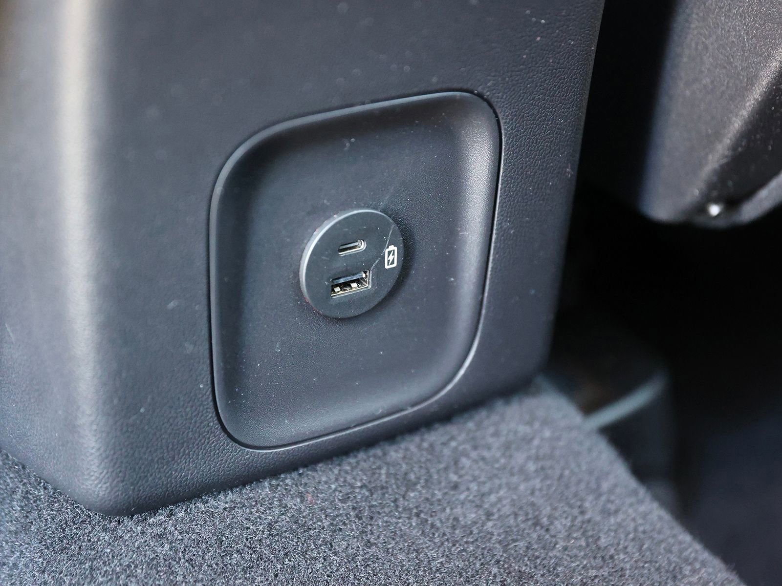 Certified 2022 Ford Escape SE w/ Cold Weather Package image 22