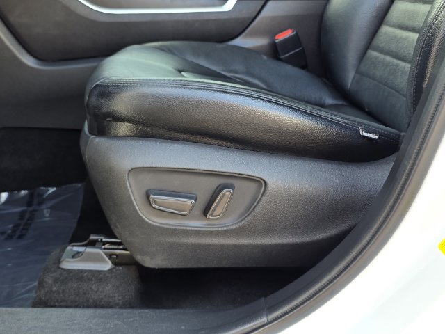 Used 2022 Toyota Highlander L FWD image 15