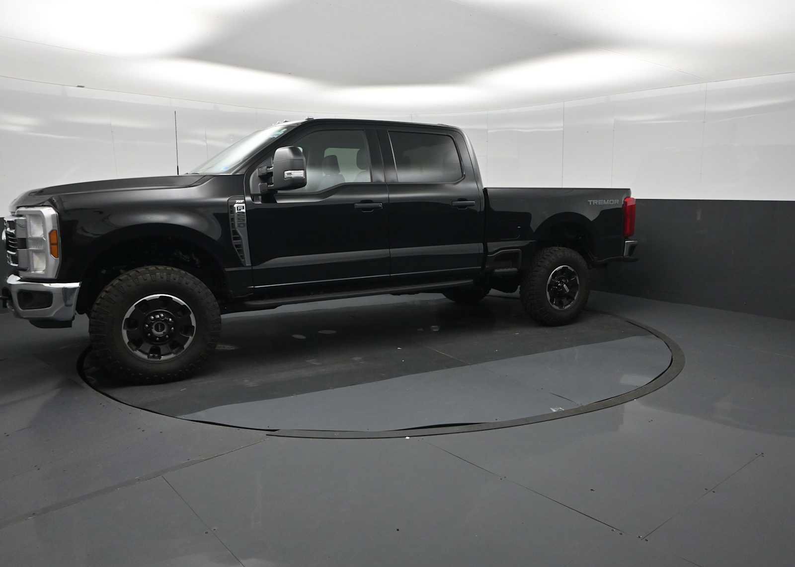 Certified 2026 Ford F250 XLT w/ Tremor Off-Road Package AWD/4WD image 4