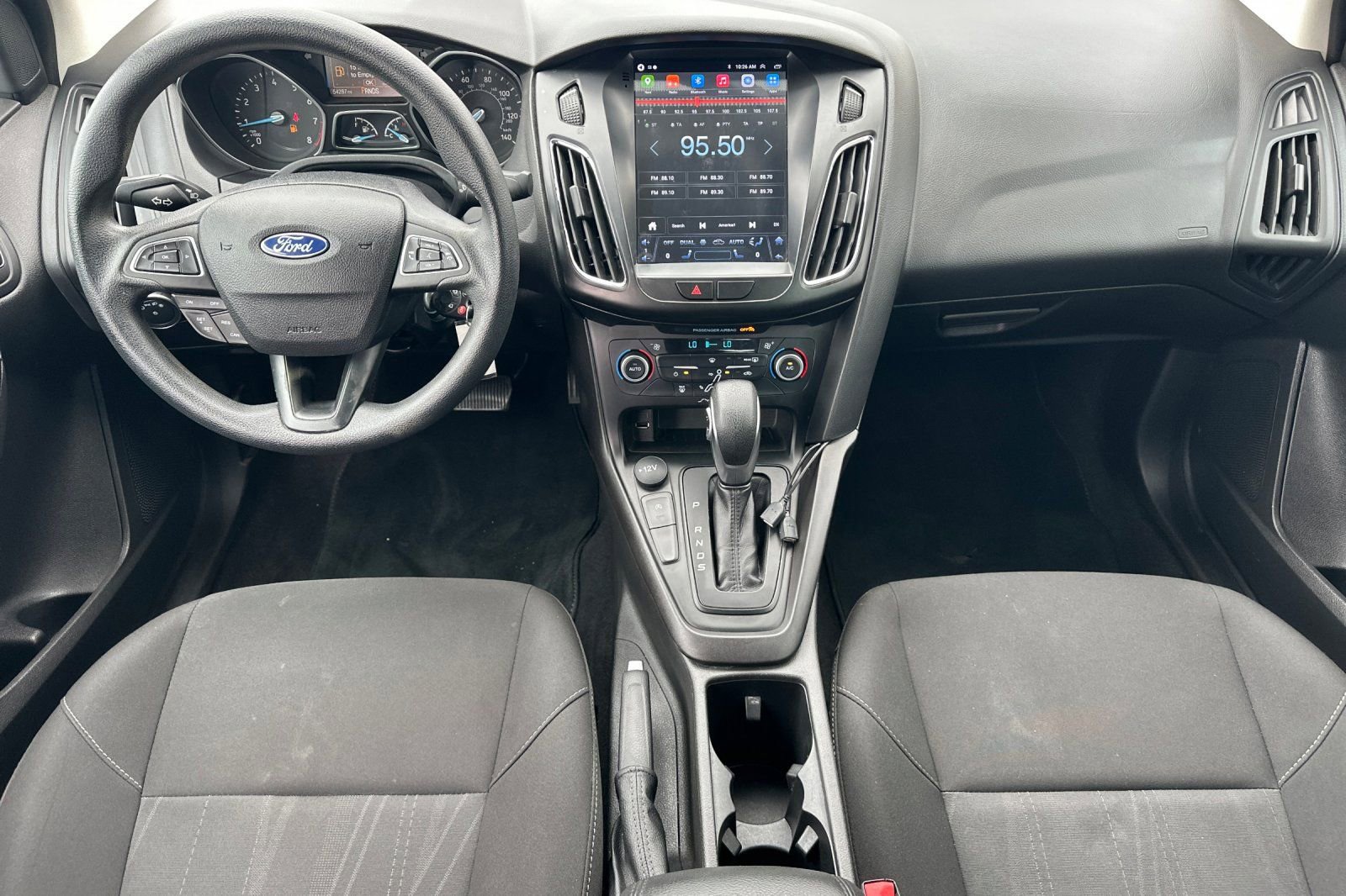 Certified 2018 Ford Focus SE FWD image 12