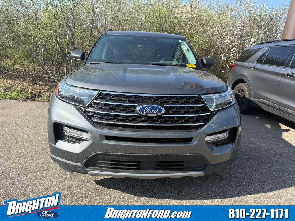 Certified 2024 Ford Explorer XLT w/ Equipment Group 202A AWD/4WD image 2