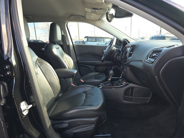Used 2018 Jeep Compass Limited w/ Navigation Group image 18