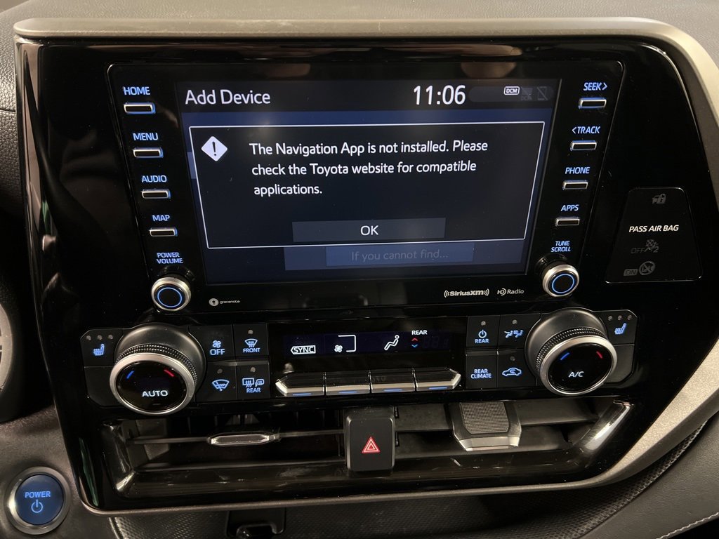 Used 2021 Toyota Highlander XLE image 11