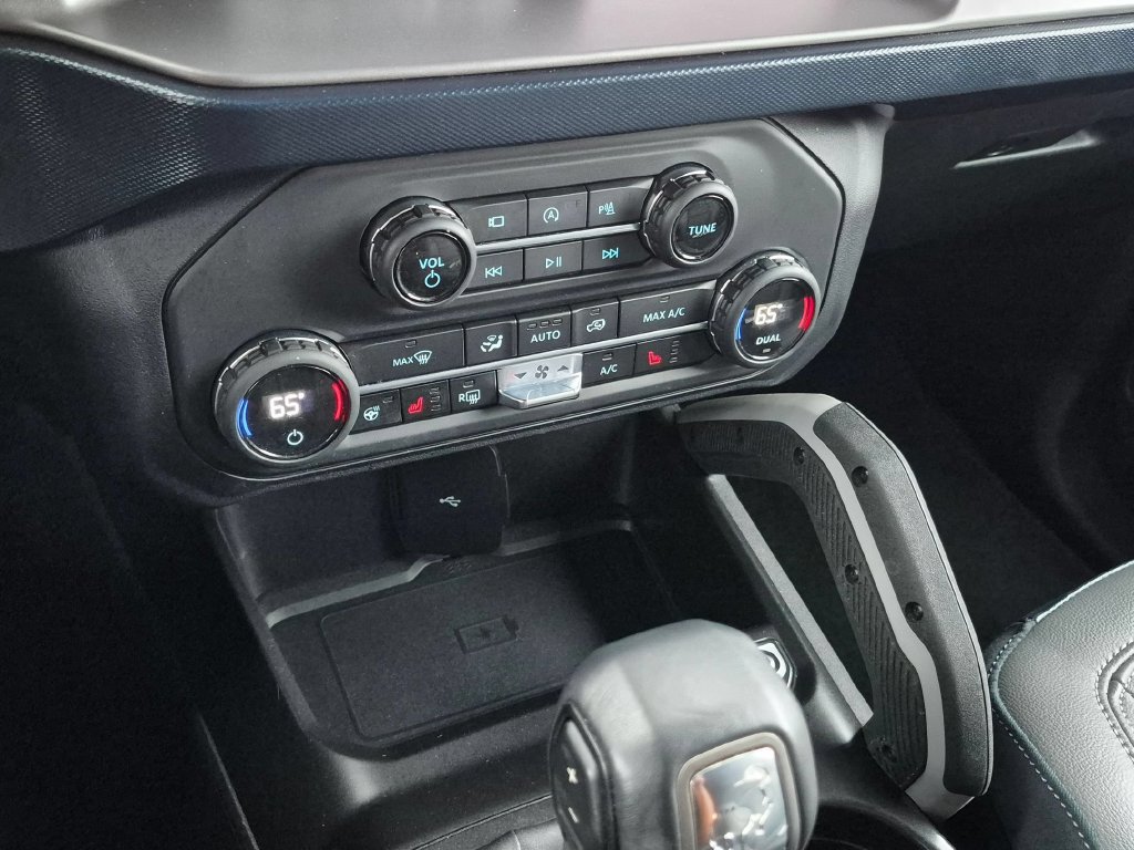 Certified 2023 Ford Bronco Outer Banks AWD/4WD image 19