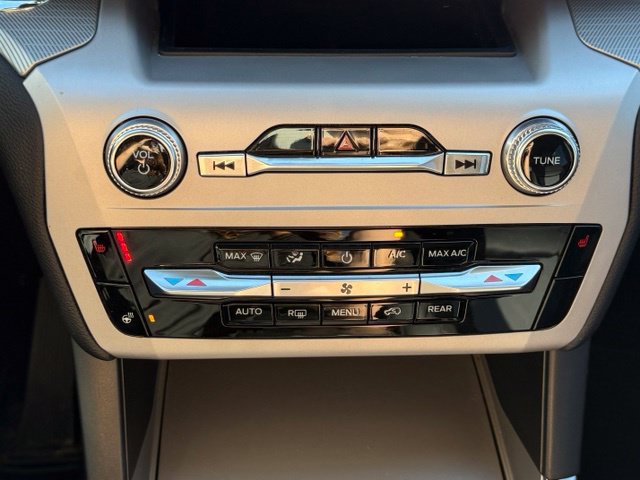 Certified 2024 Ford Explorer XLT w/ Equipment Group 202A AWD/4WD image 30