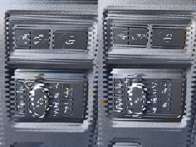 Certified 2021 Ford F150 XLT w/ Equipment Group 302A High image 19