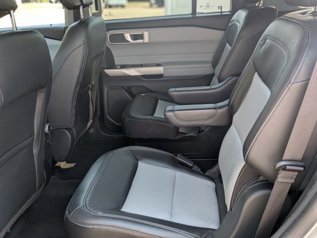 Certified 2022 Ford Explorer XLT w/ Equipment Group 202A image 29