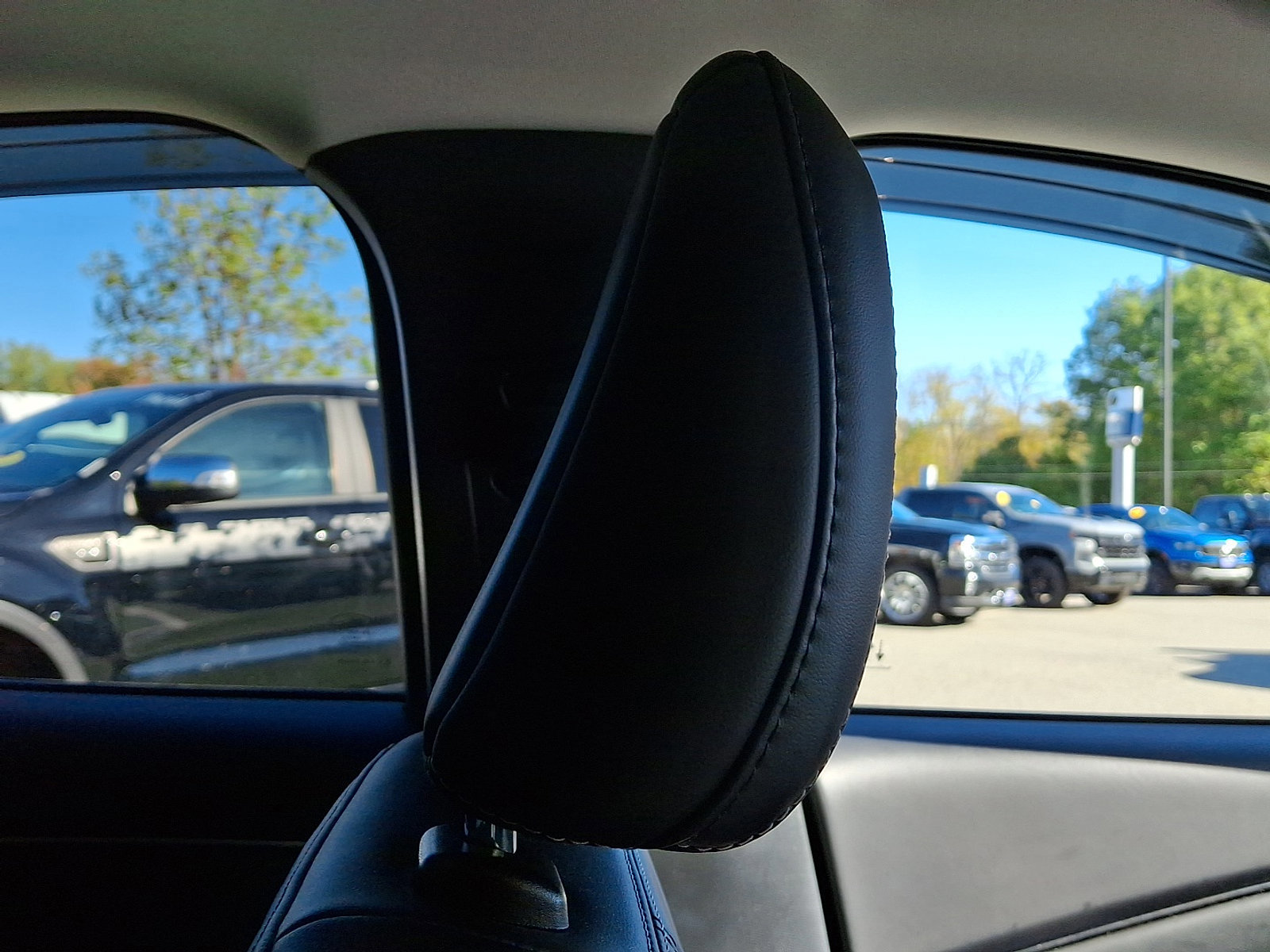 Certified 2022 Ford Mustang Mach-E Select AWD/4WD image 13