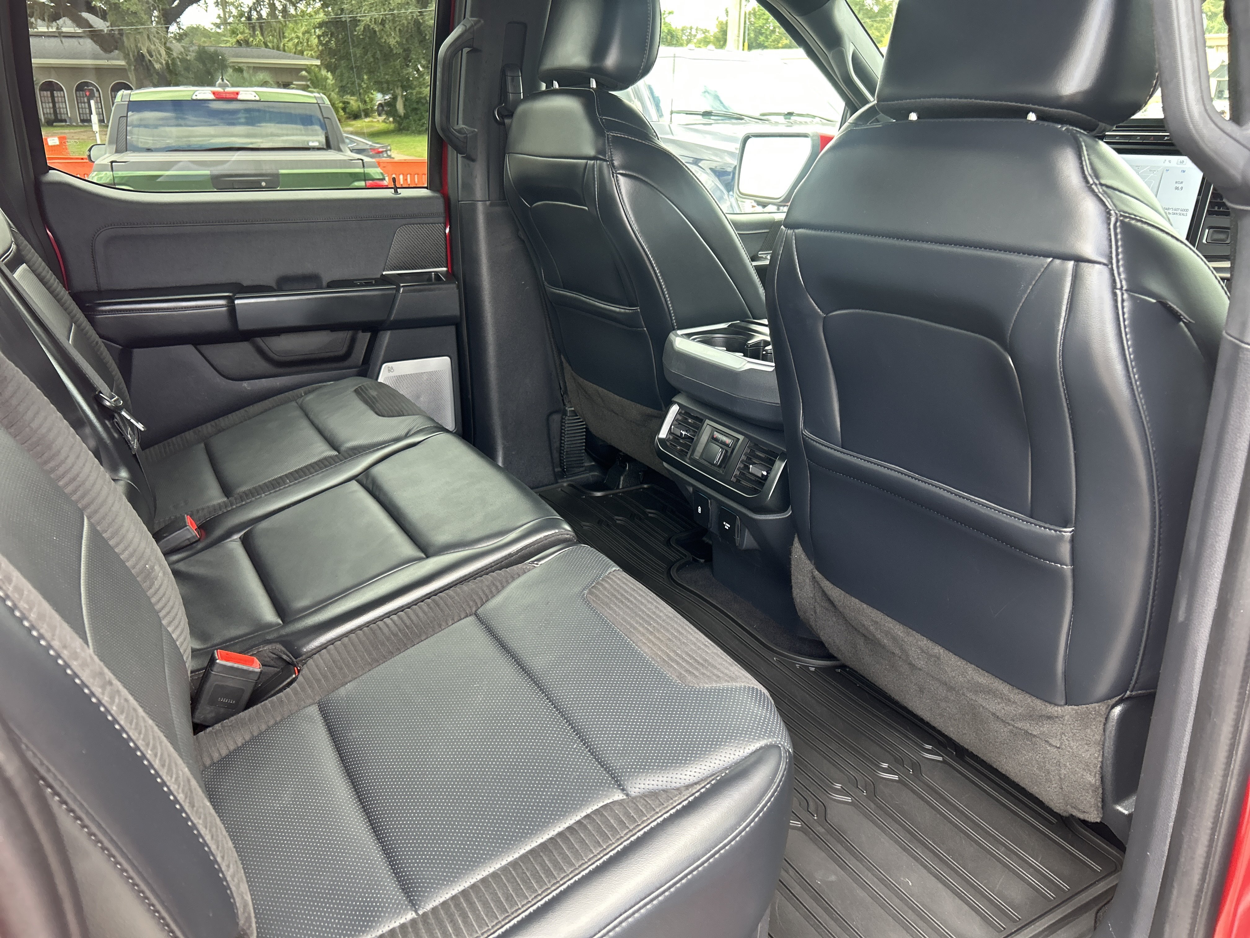 Certified 2023 Ford F150 Raptor w/ Raptor 37 Performance Package AWD/4WD image 18