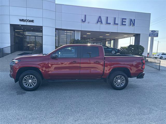 Used 2024 Chevrolet Colorado LT w/ LT Convenience Package III RWD image 2