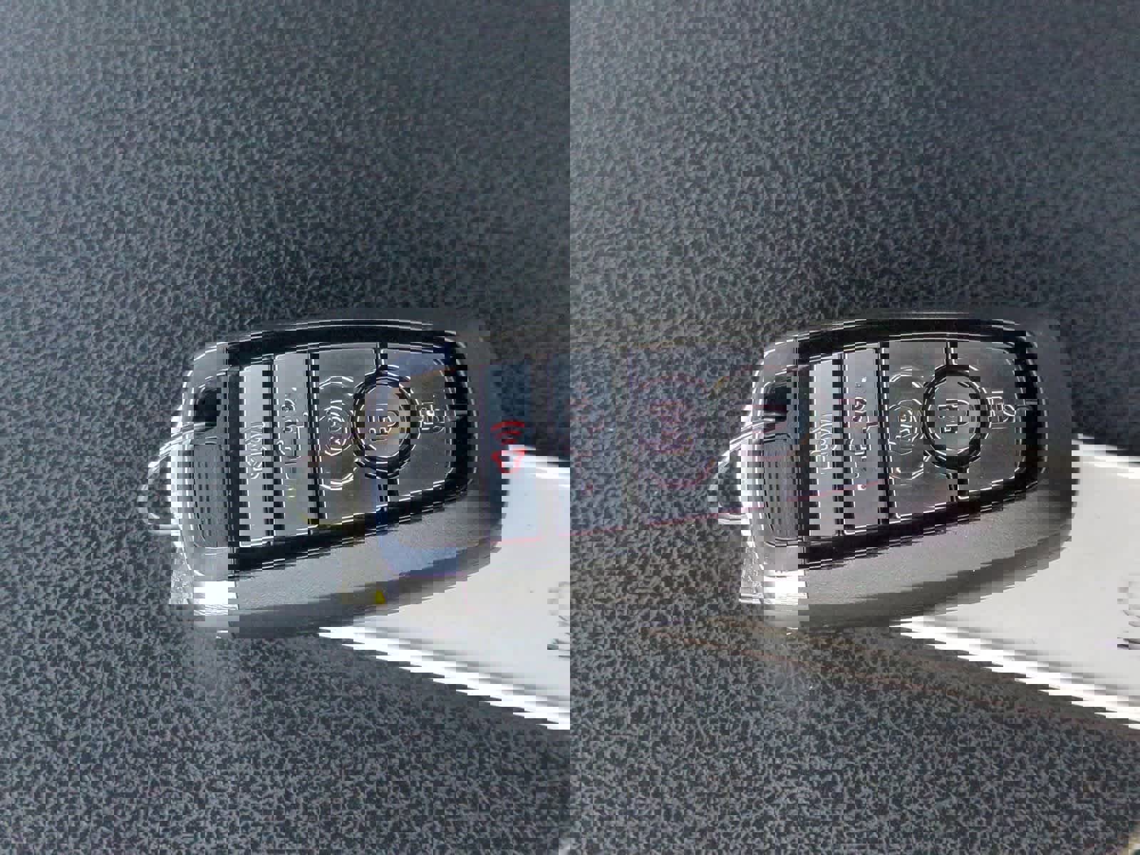 Certified 2022 Ford F350 Lariat w/ Tremor Off-Road Package image 35