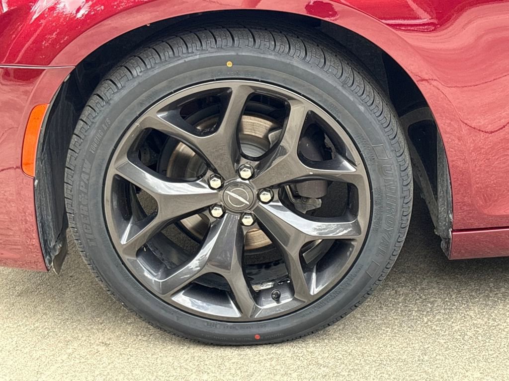 Used 2020 Chrysler 300 S w/ Safetytec Plus Group image 20