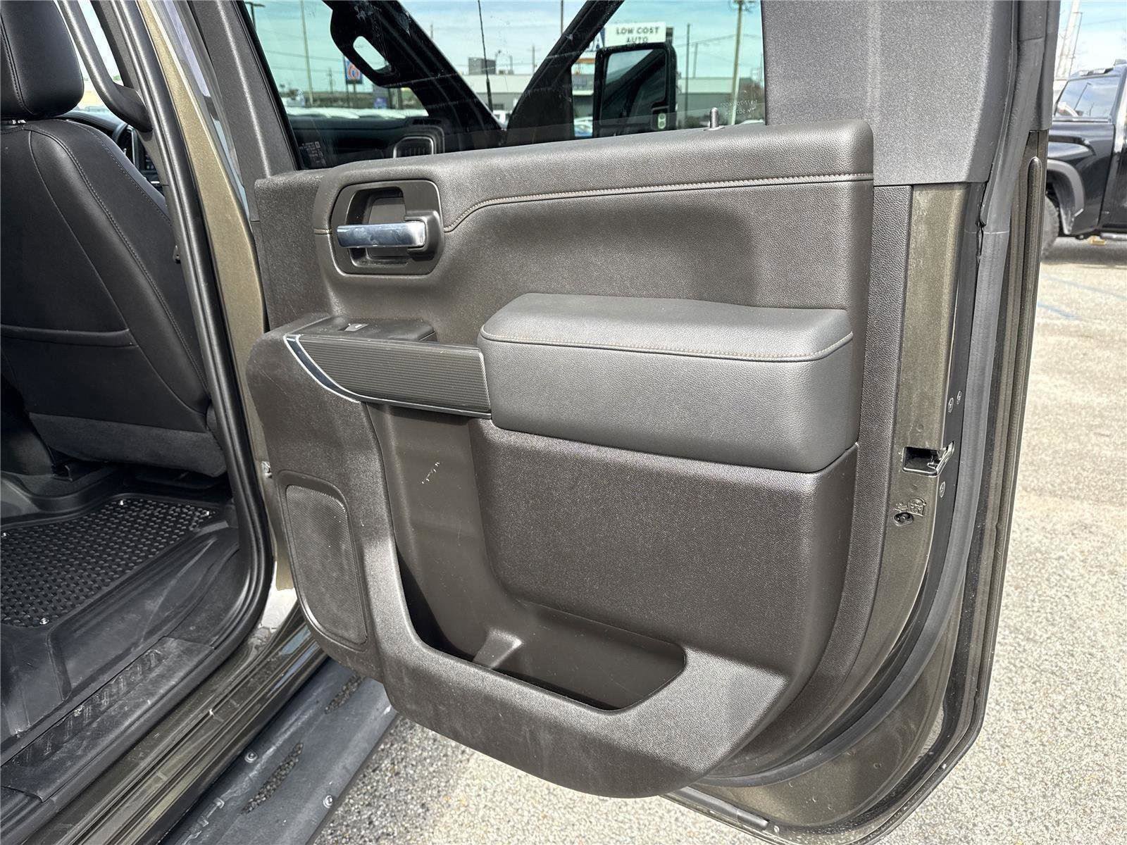 Used 2023 GMC Sierra 2500 AT4 image 22