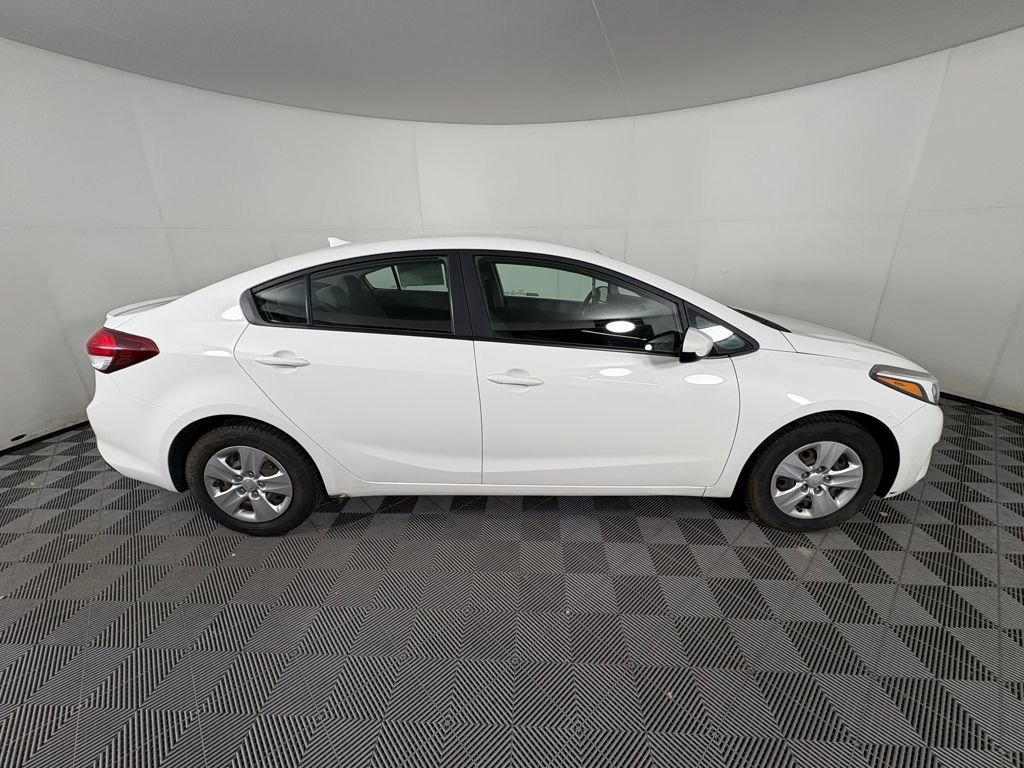 Used 2018 Kia Forte LX w/ LX Rear Camera Package image 6