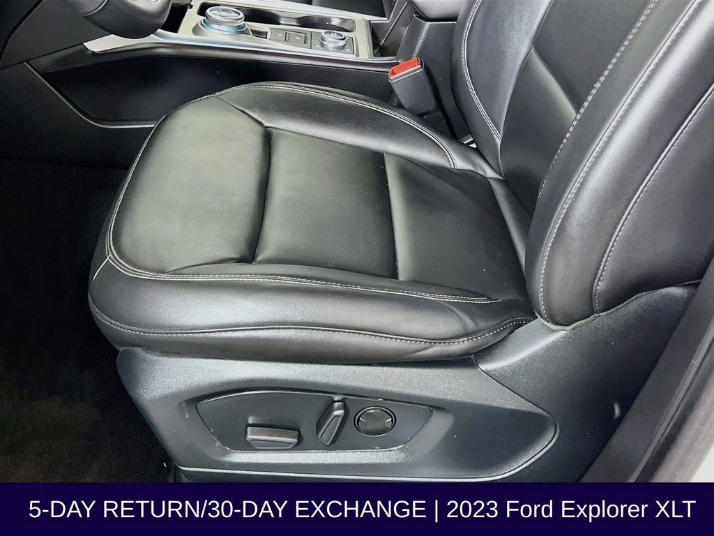 Certified 2023 Ford Explorer XLT w/ Equipment Group 202A AWD/4WD image 24