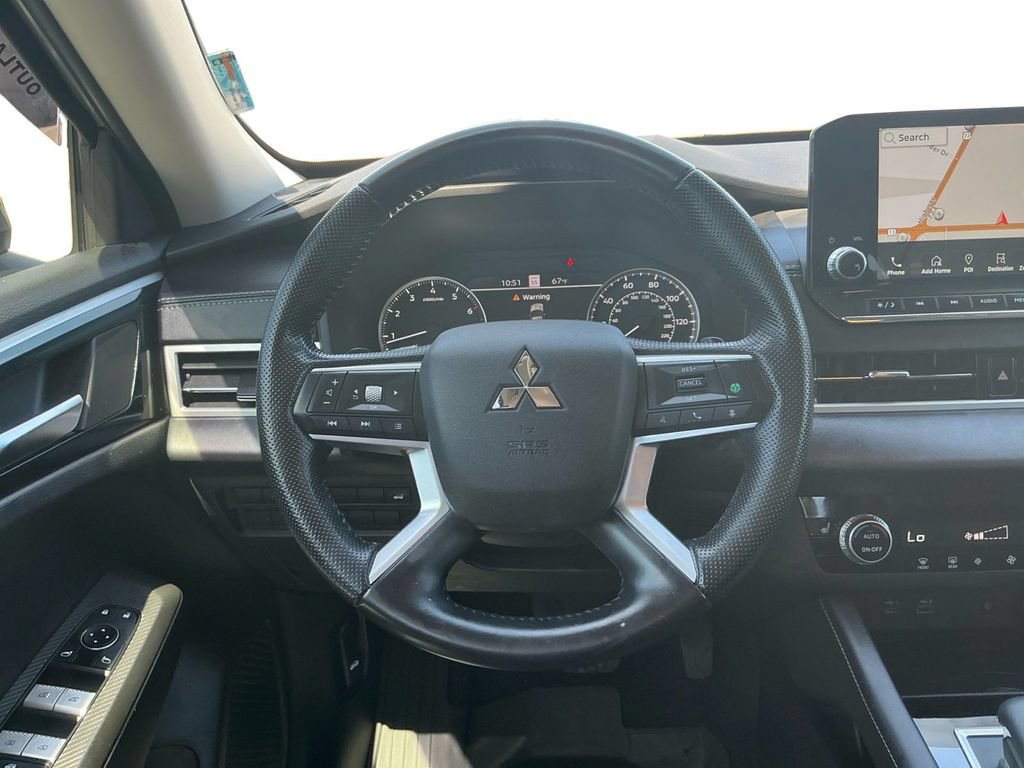 Used 2022 Mitsubishi Outlander SE AWD/4WD image 18